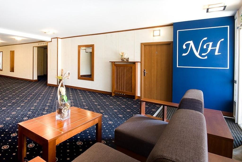 Hotel Naramowice Познан Екстериор снимка