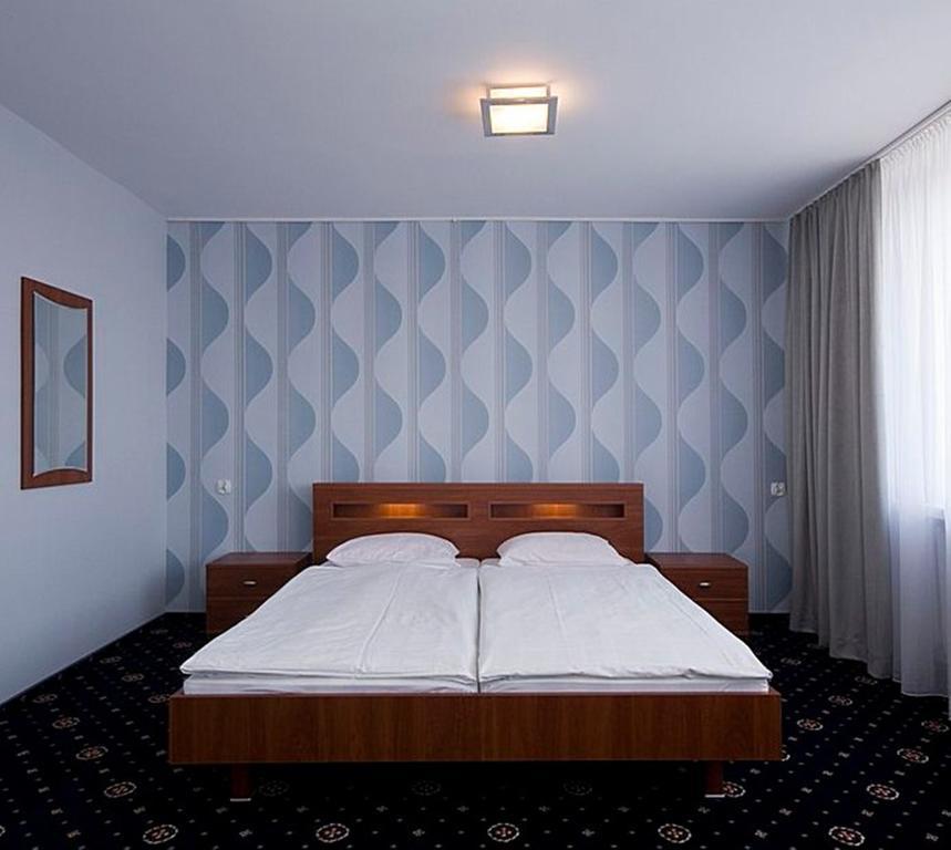 Hotel Naramowice Познан Екстериор снимка