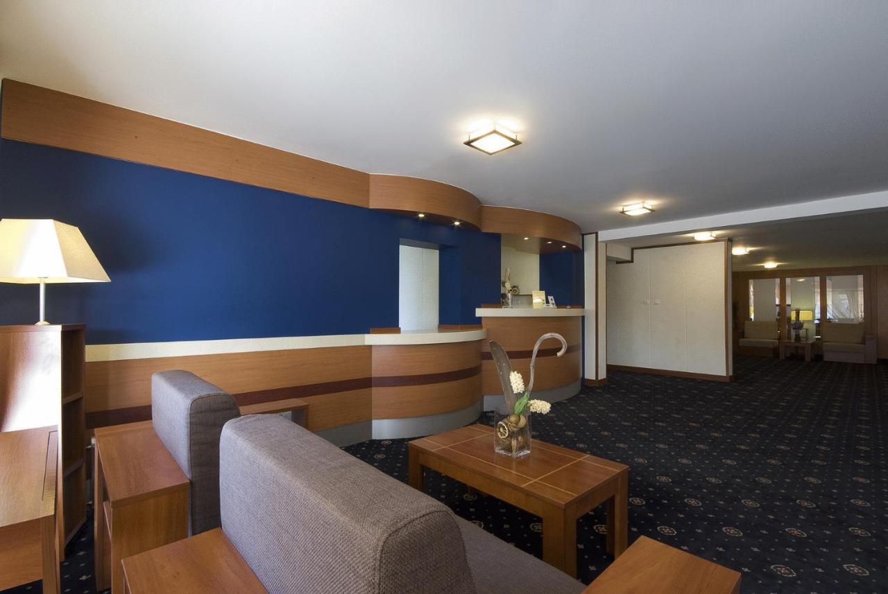 Hotel Naramowice Познан Интериор снимка